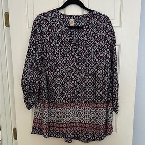 Faded Glory Blue and White 3/4 Sleeve Boxy Blouse